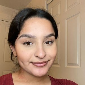 Meet your Posher, Fernanda